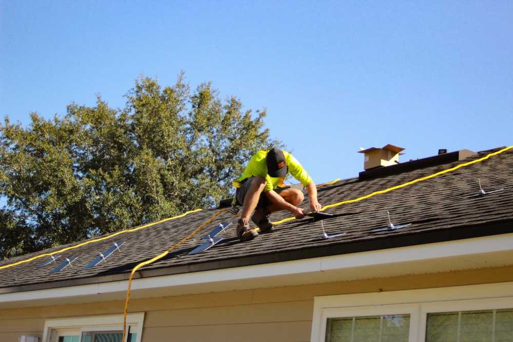 Top Residential Roofing Contractors: What Sets Them Apart