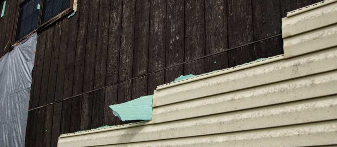 vinyl siding repair
